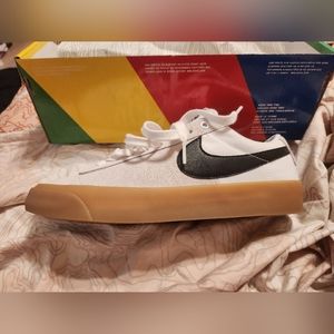 Nike SB Zoom Blazer Low Pro GT